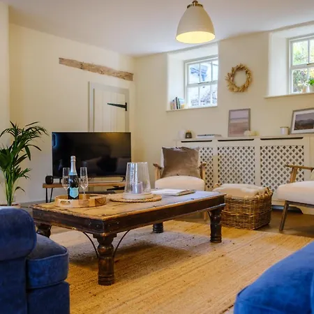 Woodside - Cartmel Fell, * Windermere